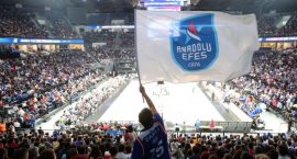 Anadolu Efes Avrupa kupalarında 687. maçında