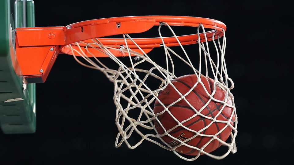 Basketbolda derbi heyecanı yaşanacak