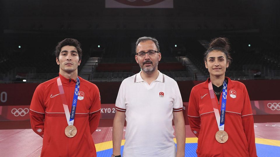 Türk tekvandocular Tokyo 2020’yi 2 madalyayla kapattı