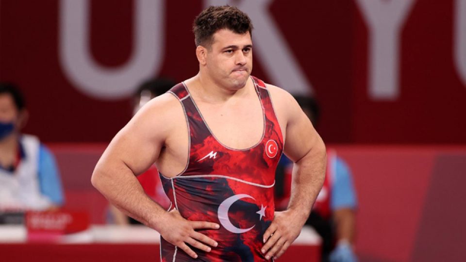 Rıza Kayaalp’ten Tokyo’da bronz madalya