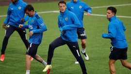 Mesut Özil'den arkadaşlarına uyarı