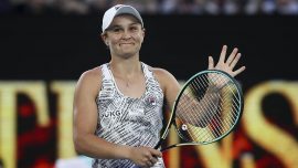 Barty ve Berrettini Avustralya Açık'ta yarı finale yükseldi