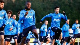 Fenerbahçe Avrupa'da eleme turlarını geçmekte zorlanıyor