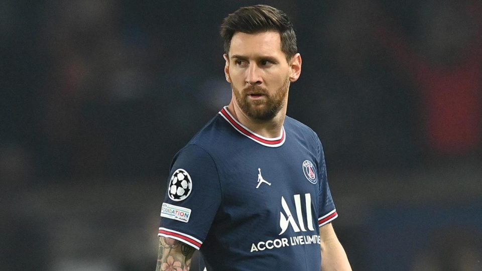 Barcelona Lionel Messi’ye kapıları kapattı