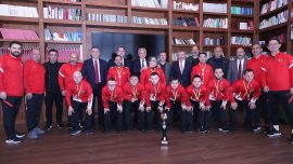TFF'den özel sporculara başarı ödülü