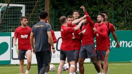 Galatasaray'da Kerem Aktürkoğlu ile Van Aanholt arasında gerginlik