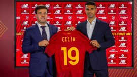 Roma yeni transferi Zeki Çelik'i tanıttı