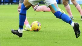 İngiltere'de yas döneminde maç yapan futbol takımlarına ceza