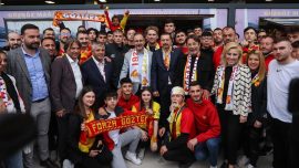 Bakan Kasapoğlu: İzmir'in spor çıtasını yükselteceğiz