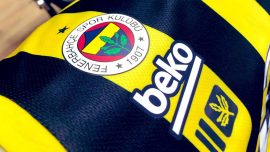 Fenerbahçe Beko'dan iki oyuncuya yeni sözleşme