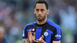 Hakan Çalhanoğlu Inter'i sırtlıyor